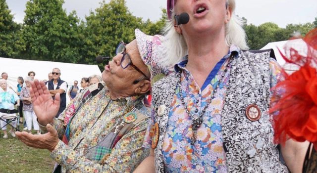 Les Moineaux chanteurs